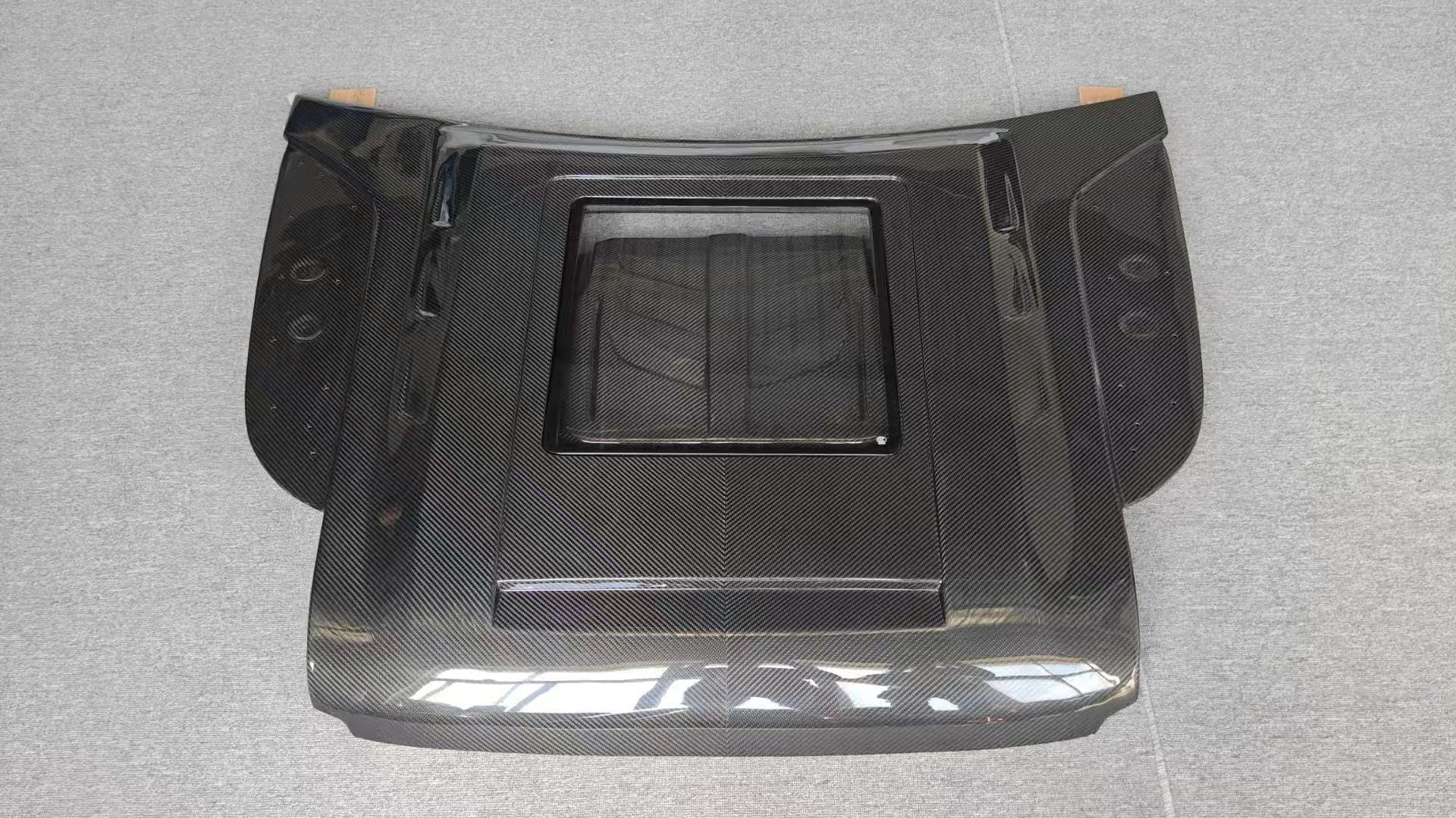 Defender Dry Carbon Fibre Bonnet with Viewing Window