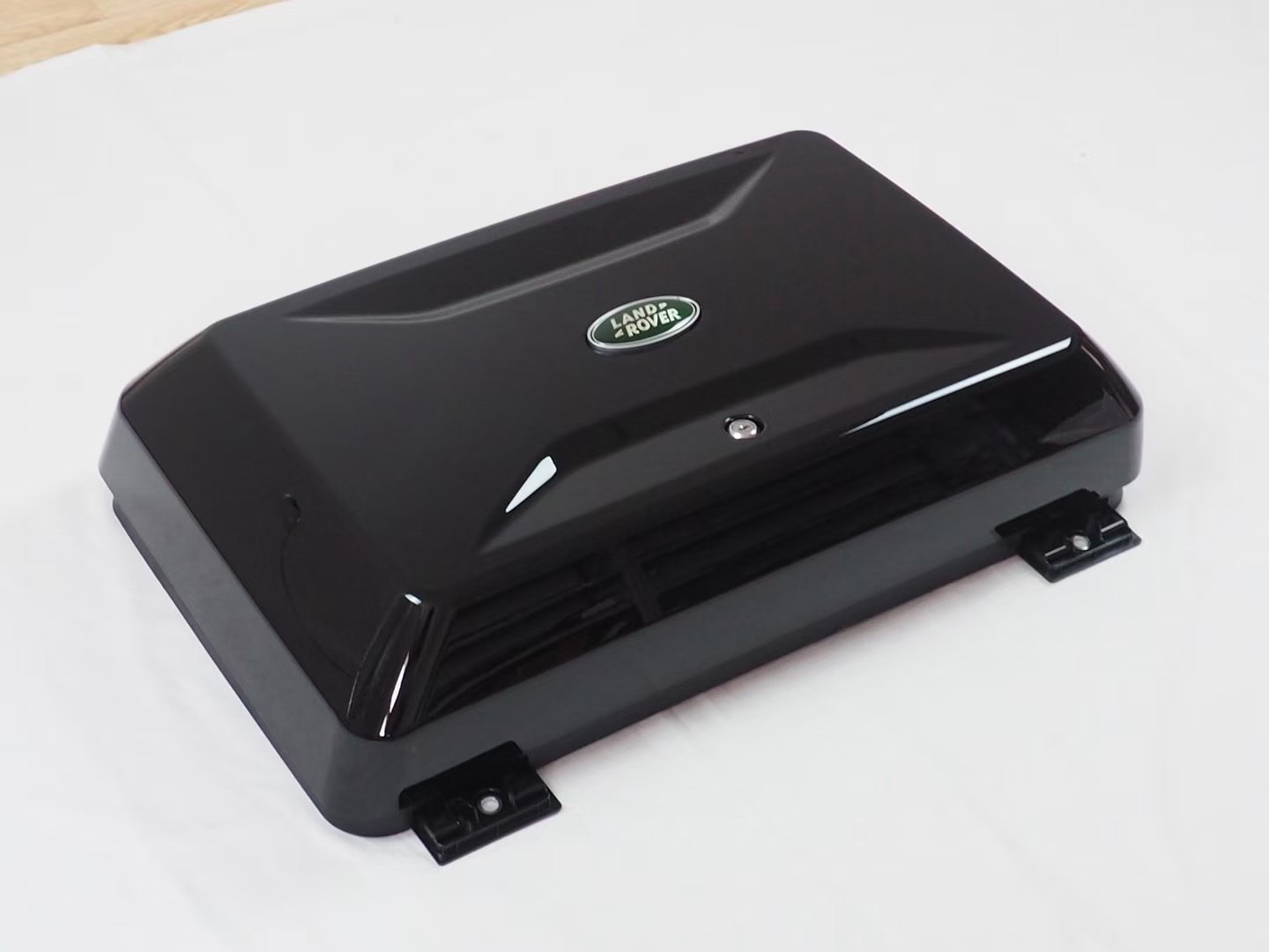 Defender Side-Mounted Exterior Toolbox