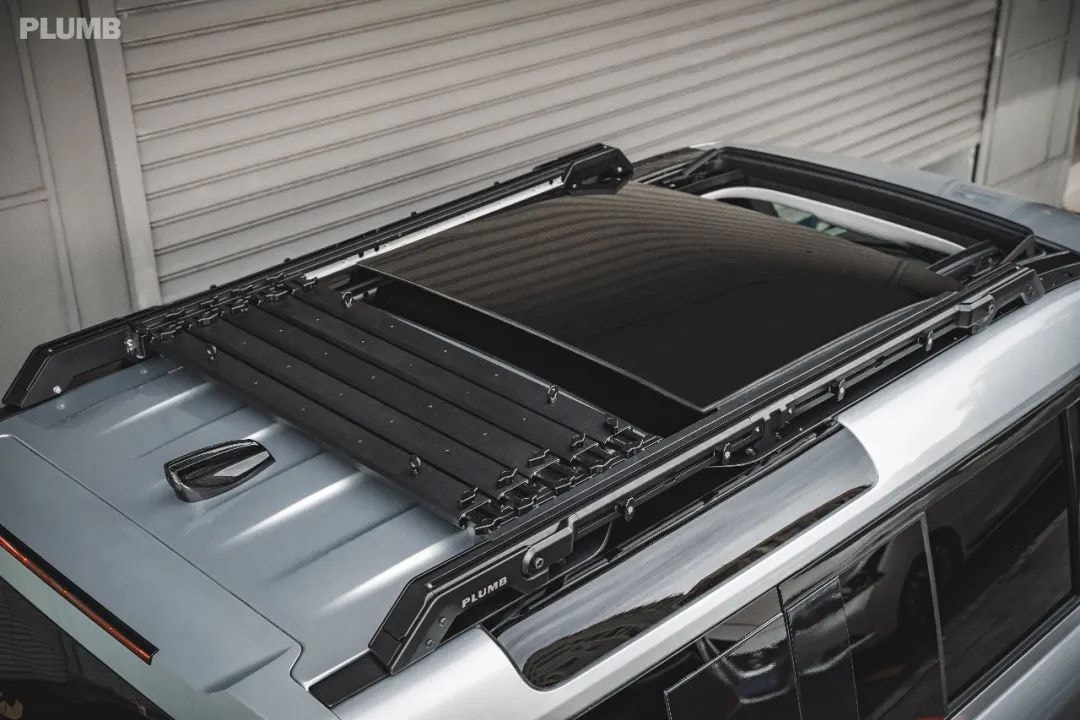 PLUMB M-One Removable Roof Rack — Defender 110